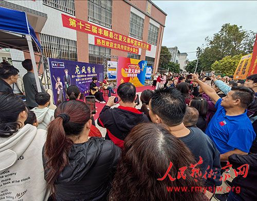 ���ϰ���   ͯ�����ꡪ��̽�ء����ﴫ�������ĸ�����ϵ��ר����������������ʱ������