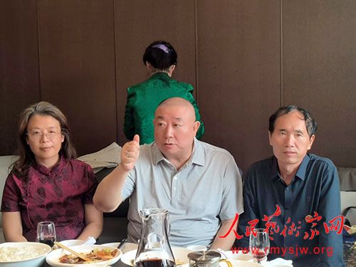 �ܹݺ��Ļ��������þ����������г�������̸���ھ��ٿ�