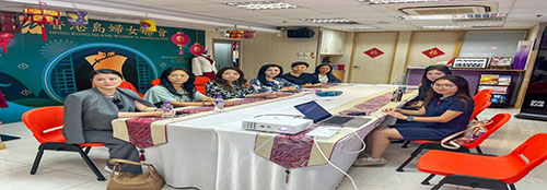 ȫ��Ů����ڱ�����Ļ ������ϯϰ��ƽ��ϯ������