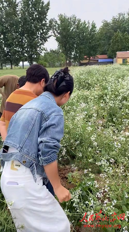 �ӡ��ܲ��ض쵰����ƫ��ƭ�֣����ý������Ǳ���ո�����